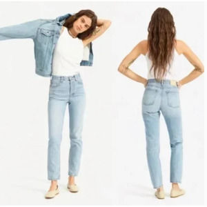 EVERLANE The 90s Cheeky Jean Organic Cotton Light Atlantic Wash